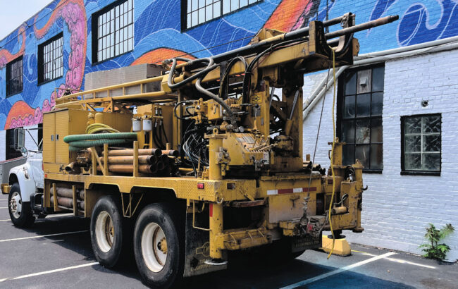 # 818 - CME 75 - on Ford F-900 - Image 2