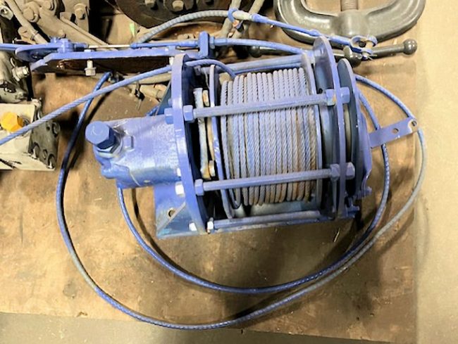 440 Mobile Safe-T-Driver Hoist ( used)
