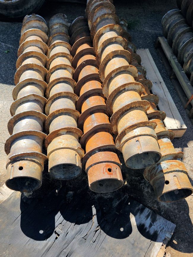 873 - Mobile 6 5/8 three Key Augers - Image 3